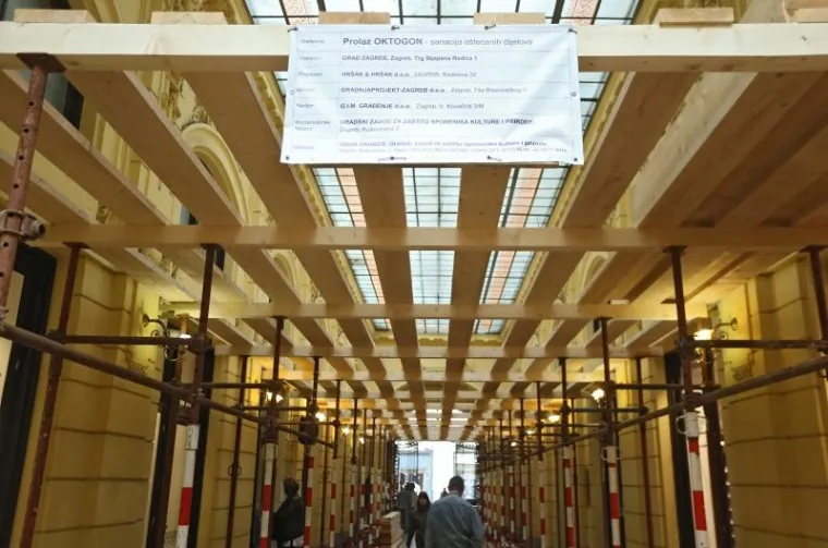 NOVO RUHO NAJPOZNATIJEG ZAGREBAČKOG PROLAZA: Postavljene su skele i započela prva faza obnove...