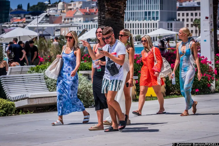 Partijaneri iz cijelog svijeta zaposjeli Split: Ima tu svega, od polugolotinje i mišića, pa sve do velikih redova