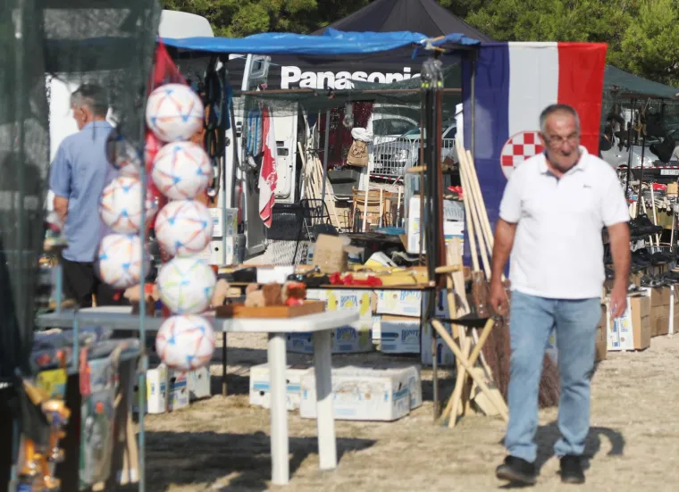 Janjetina za 40 eura, velike gužve i brojni suveniri. Ovako se u Vrpolju slavi Velika Gospa