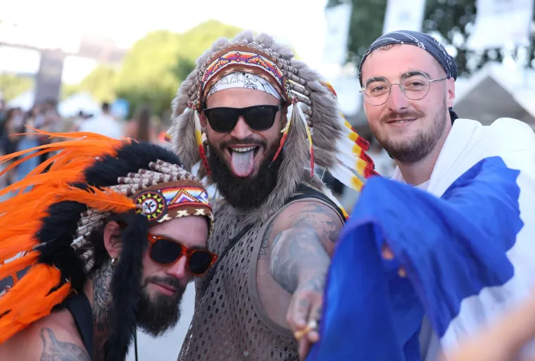 Počela je Ultra! Split pod opsadom horde partijanera, već je bilo posla za Hitnu, a i policiju: 'Skidao je i čarape, patike, uloške iz patika'