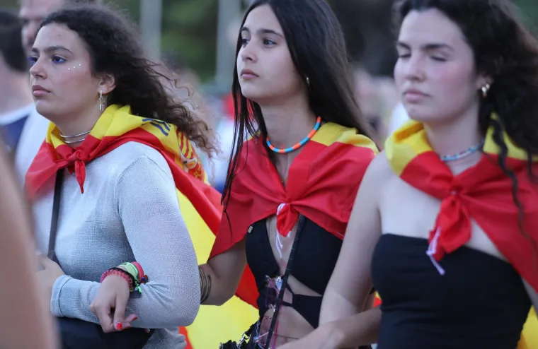 Počela je Ultra! Split pod opsadom horde partijanera, već je bilo posla za Hitnu, a i policiju: 'Skidao je i čarape, patike, uloške iz patika'