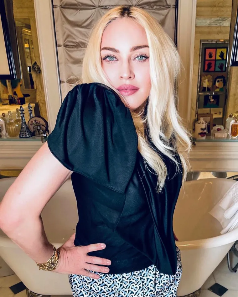 Madonna slavi rođendan: Obilježena je nizom skandala, a ovih se fotki danas srami