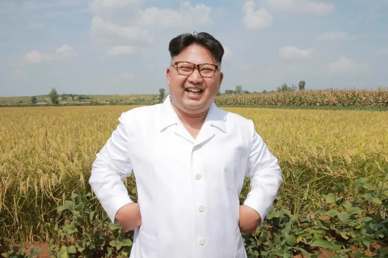 Hotel barem ima flatscreen TV, doduše samo s jednim programom, na kojem se glorificiraju uspjesi Kim Jong-una