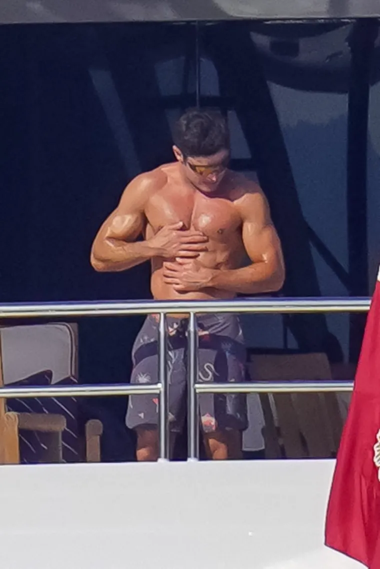 Zac Efron 
