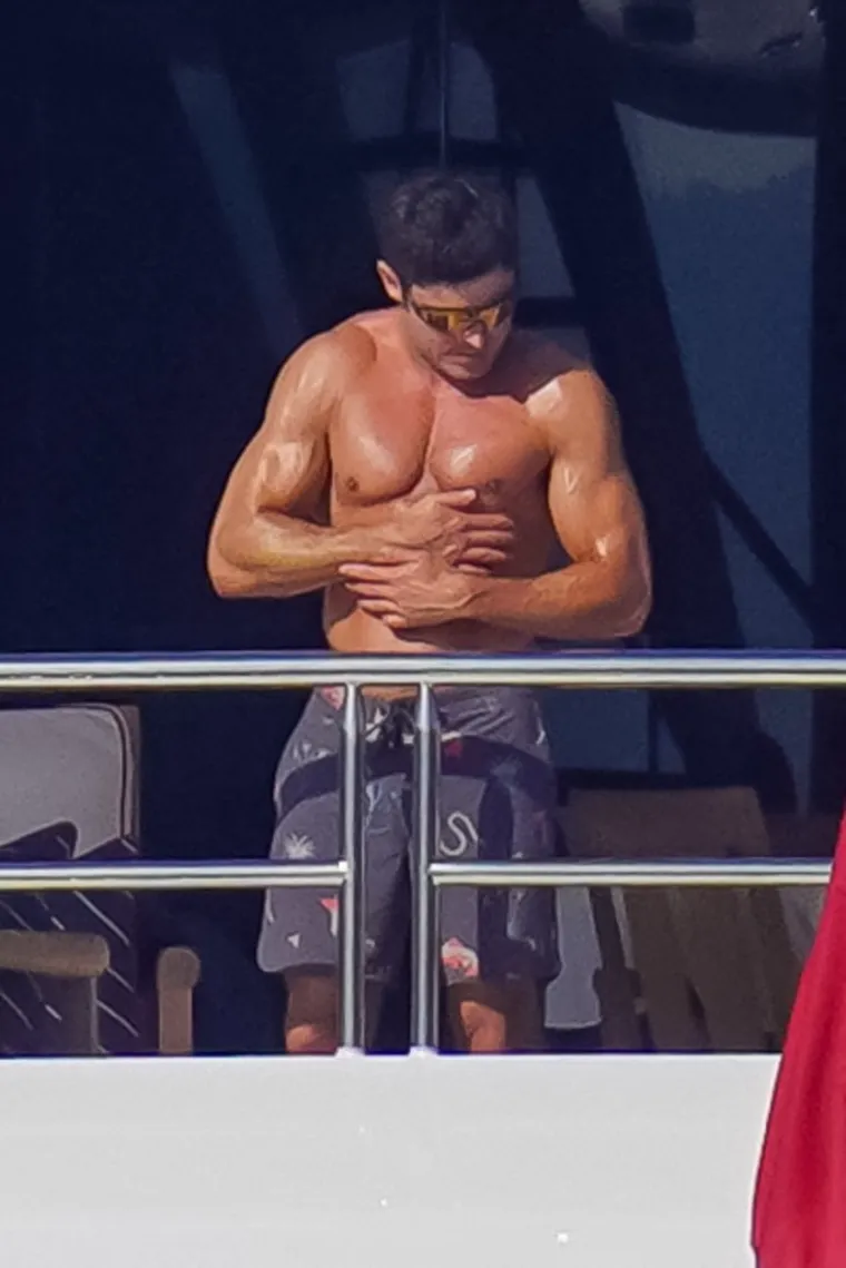 Zac Efron 