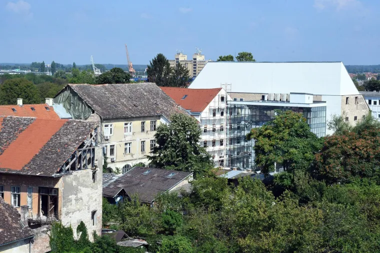 Sisak je pogodio potres 2020. godine. Ovako danas izgleda iz zraka