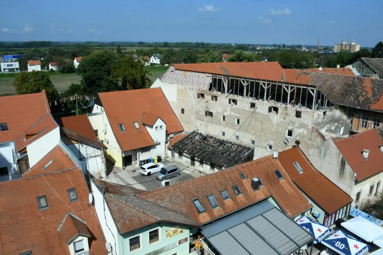 Sisak je pogodio potres 2020. godine. Ovako danas izgleda iz zraka