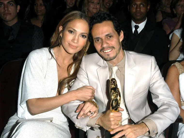 SVE FAZE ZAMAMNE JENNIFER LOPEZ: Je li baš sve na ovoj latino divi ostalo prirodno?