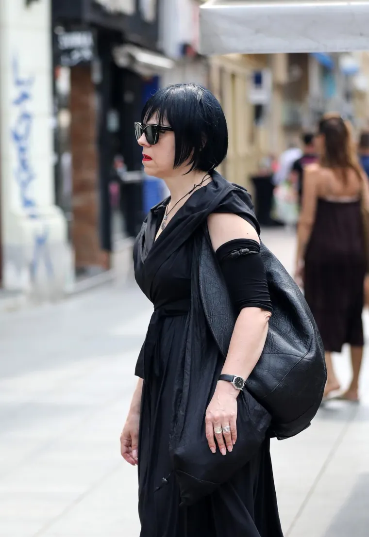 Mirela Holy se vratila omiljenoj boji, gradom se prošetao Mate Janković kao i Jasmin Agić s obitelji