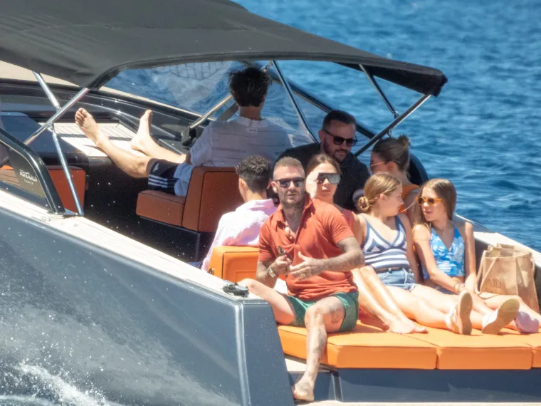 Beckhamovi stigli na Jadran! U popodnevnim satima iskrcali se na Lopud