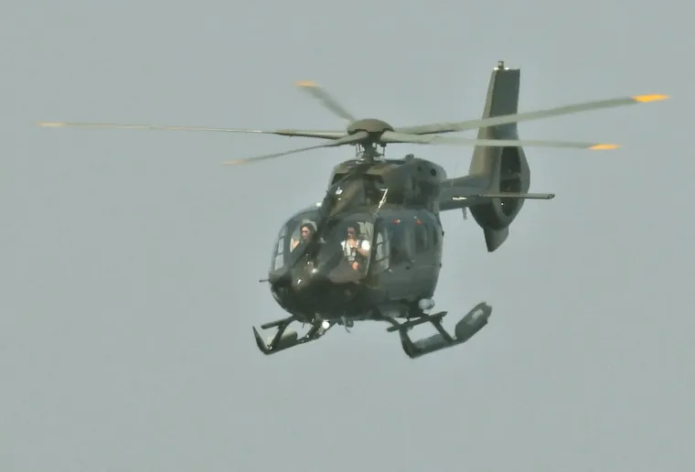 Jeste li znali da je Bezosova zaručnica poput Toma Cruisea? Upravljala je helikopterom u koji su se ukrcali kod Hvara
