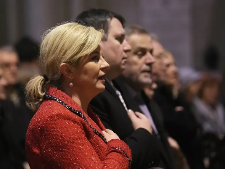 Na misi polnoćki koju je u Zagrebačkoj katedrali vodio Josip Bozanić pojavio se državni vrh.