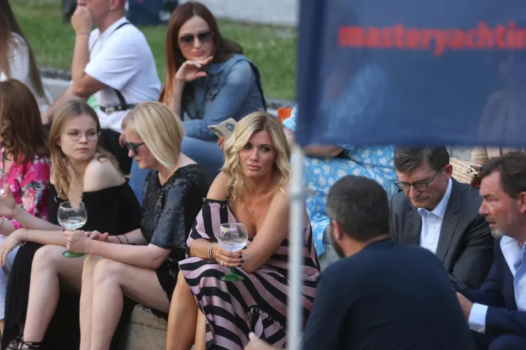 Nikolina i Cigi priredili šok moment 'vrištećim' kombinacijama, ali šou im je ipak ukrala zanosna Mia