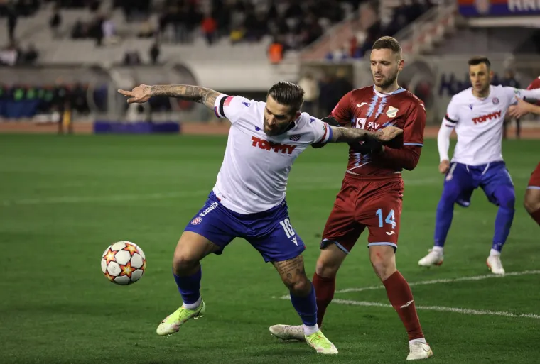Nećete vjerovati tko je gledao Jadranski derbi na Poljudu: Da, upravo se on pojavio na tribinama; Ne biste ga prepoznali