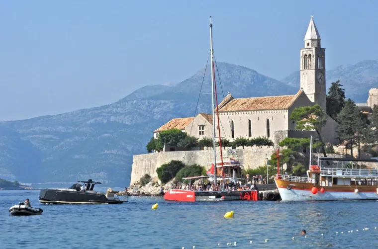 Beckhamovi uhvaćeni u moru kraj Lopuda. David u društvu mezimice Harper i sina Cruza