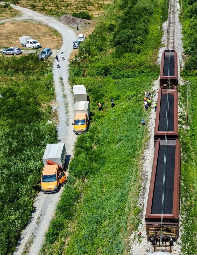  POGLED IZ ZRAKA - Velika Ludina: Oštećene tračnice zbog velikih vrućina na mjestu nesreće teretnog vlaka 