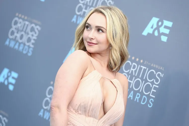 Njegova bivša Hayden Panettiere: 'Ovo što Putin radi je apsolutna sramota. Voljela bih da se borim uz tebe'