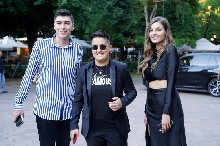 Ne zna se je li Džejla u Barcelonu otišla kako bi se maknula zbog niza skandala koji su je pratili, no očigledno je da tamo itekako uživa.

