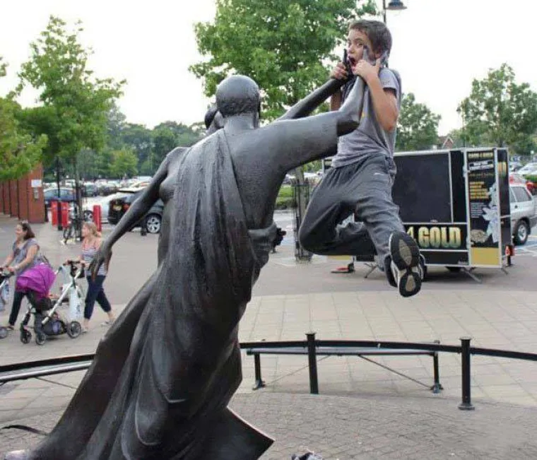 ŽELITE LI TAKVE TURISTE U SVOJEM GRADU? Jedni misle da su nekulturni, drugi da su dobri za turizam