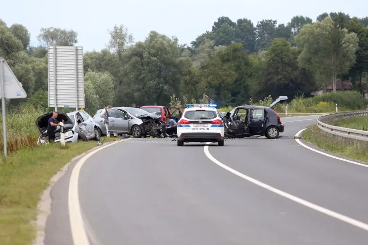 Teška prometna nesreća na staroj Zagorskoj