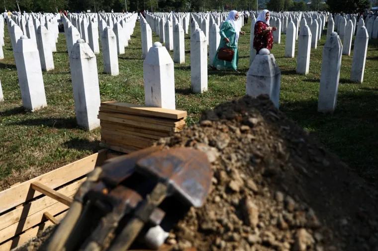 Na groblju u Potočarima bit će ukop 19 žrtava genocida u Srebrenici