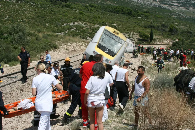 Prošlo je 14 godina od najstrašnije željezničke nesreće u povijesti Hrvatske. Vlak je strugao po stijenama, 'otvorio se pravi pakao'