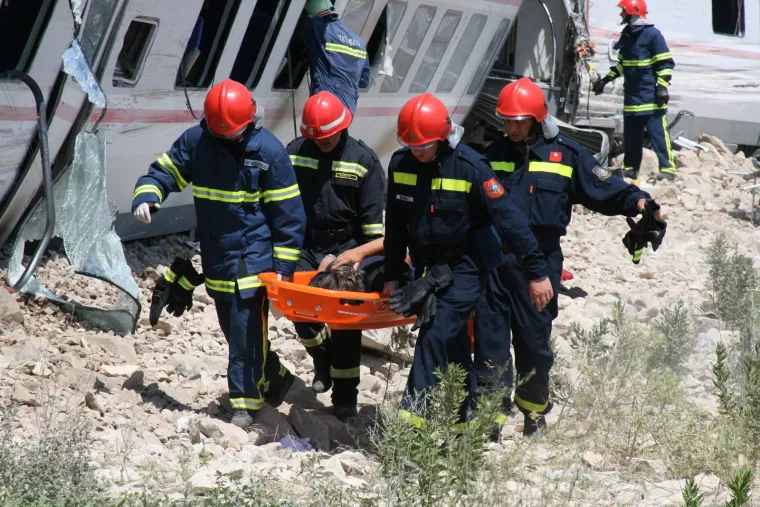 Prošlo je 14 godina od najstrašnije željezničke nesreće u povijesti Hrvatske. Vlak je strugao po stijenama, 'otvorio se pravi pakao'