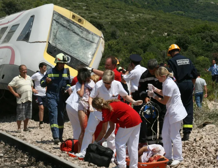 Prošlo je 14 godina od najstrašnije željezničke nesreće u povijesti Hrvatske. Vlak je strugao po stijenama, 'otvorio se pravi pakao'