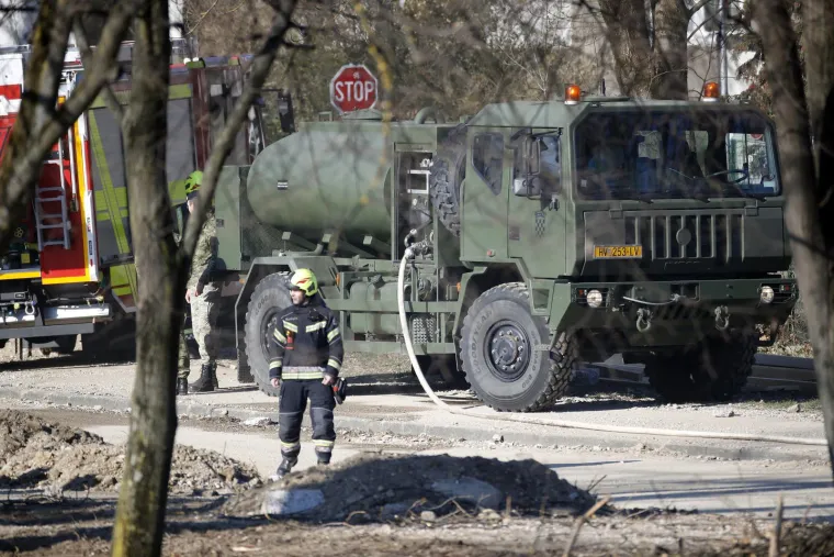 Pogledajte izbliza vojno-izviđački dron srednjeg dometa 141 Strizh