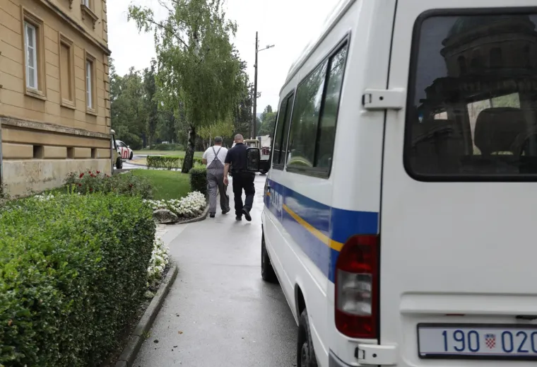 PNUSKOK pretresa urede u Gradskim grobljima Zagreb