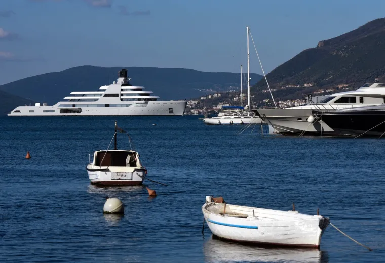 Jadranom pluta ruska neprobojna grdosija od 150 metara u vlasništvu najpoznatijeg oligarha