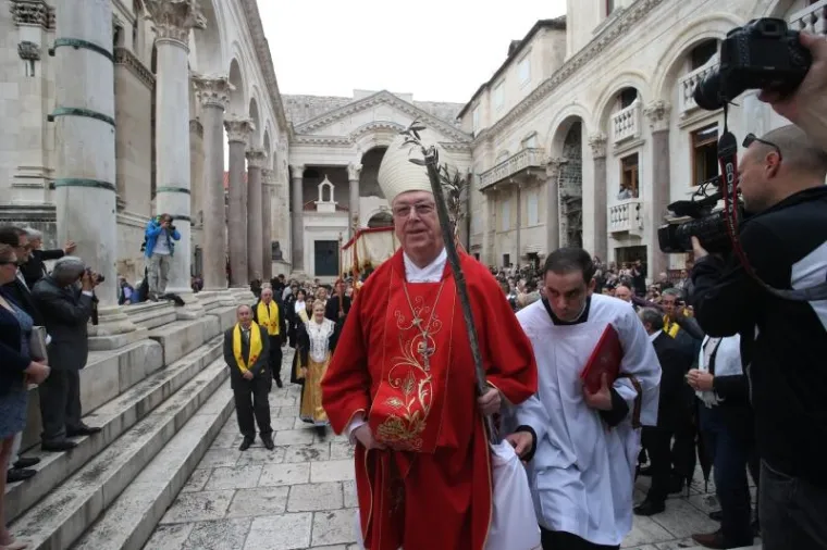 U propovijedi je nadbiskup Hans-Josef Becker rekao je da se ne zna puno o Dujmovom životu, da je tijekom stoljeća mnogo toga zaboravljeno, a ono što je do danas ostalo može se sažeti u tri porukei: radost u navještanju vjere, vjernost crkvi i hrabrost u ispovijedanju vjere.