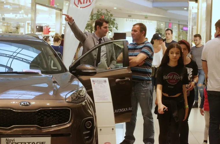 SEKSI DJEVOJKE I BRZI AUTOMOBILI: Završio je Zagreb Auto Week, evo kako je bilo