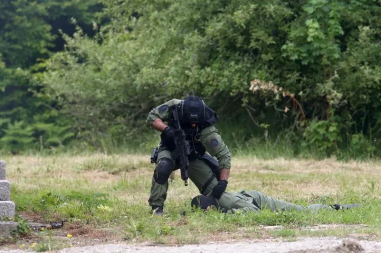 SPECIJALCI U AKCIJI: Pogledajte kako je izgledala spektakularna vježba i kako su završili 'teroristi'