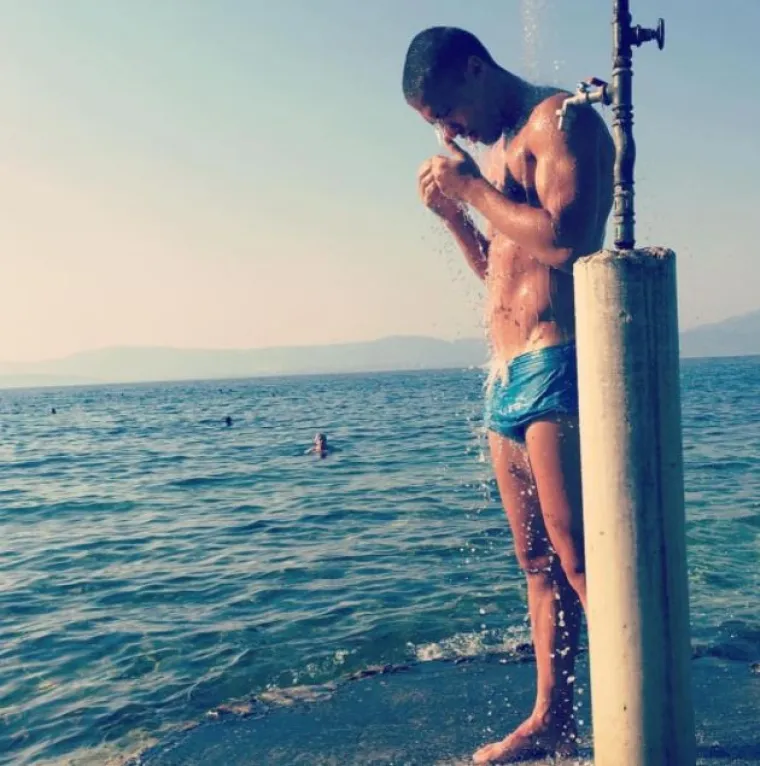 Splitski policajac bacio žene u trans: Kao da i u uniformi nije totalno hot, Instagram gori od njegovih mišića