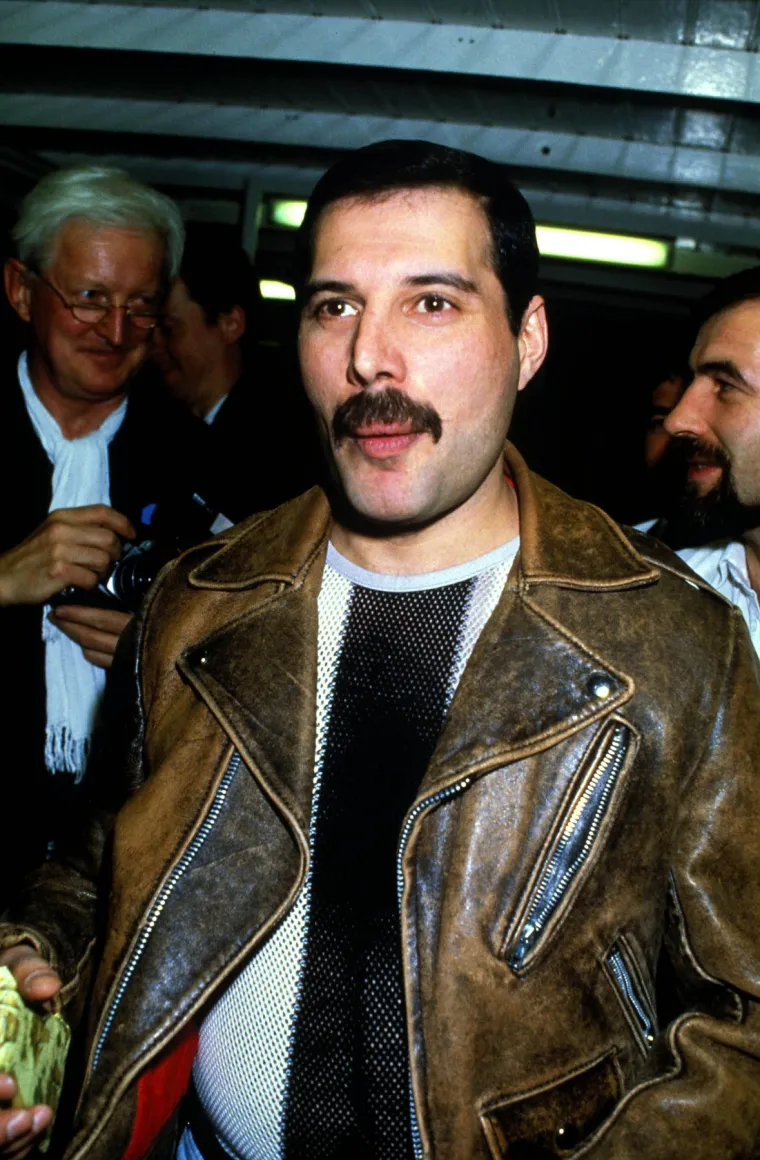FREDDIE MERCURY IZ QUEENA NA MTX QUEEN PARTYJU.