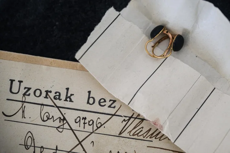 Jezivi prizori s nekadašnjeg groblja bolnice Vrapče: Pogledajte i koji predmeti pokojnika se čuvaju