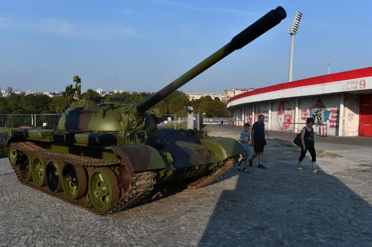 26.08.2019., Beograd, Srbija - Stari JNA tenk T-55 postavljen je danas ispred stadiona Rajko Mitic. Tenk T-55 iz vremena rata s pocetka devedesetih, nije u funkciji i iz njega je sve izvadjeno i zavareno. Photo: Srdjan Ilic/PIXSELL