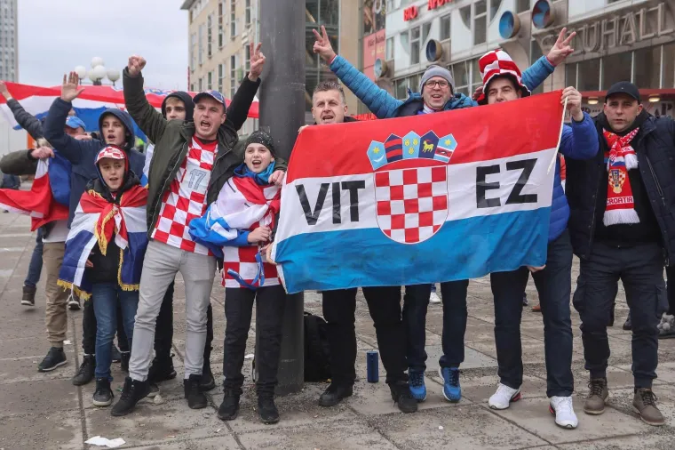 TISUĆE HRVATSKIH NAVIJAČA U STOCKHOLMU: Kauboji će imati ogromnu podršku u finalu