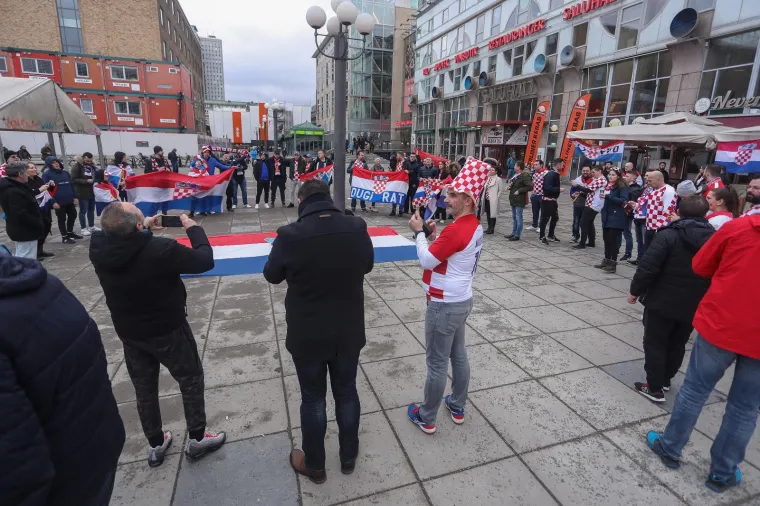 TISUĆE HRVATSKIH NAVIJAČA U STOCKHOLMU: Kauboji će imati ogromnu podršku u finalu