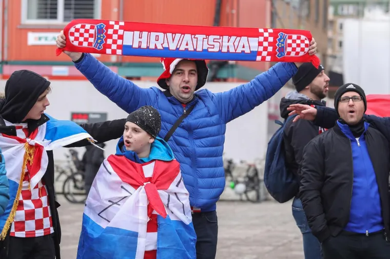 TISUĆE HRVATSKIH NAVIJAČA U STOCKHOLMU: Kauboji će imati ogromnu podršku u finalu
