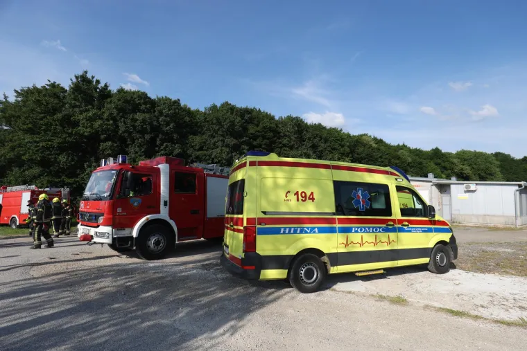 Kod Zagreba se srušio avion, stižu prve fotografije s terena! Neslužbeno: Jedna osoba poginula