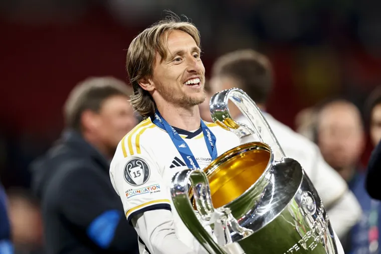Dok je Modrić slavio novi naslov, oglasio se Perez i otkrio njegovu budućnost