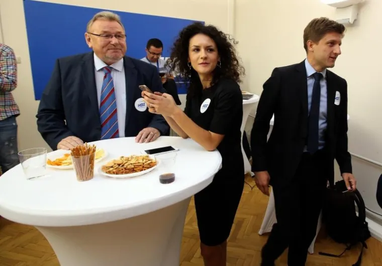 Vladimir Šeks i Zdravko Marić u središnjici HDZ-a čekaju izborne rezultate