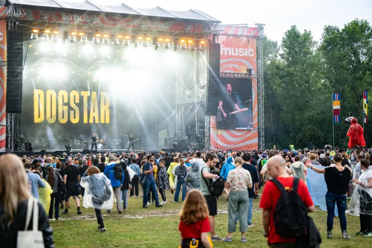 Keanu Reeves sa svojom grupom Dogstar 
