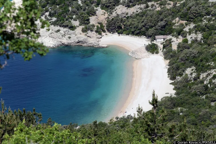 Hrvatsko selo navrh litice: Ima točno dva stanovnika i plažu dostojnu Maldiva