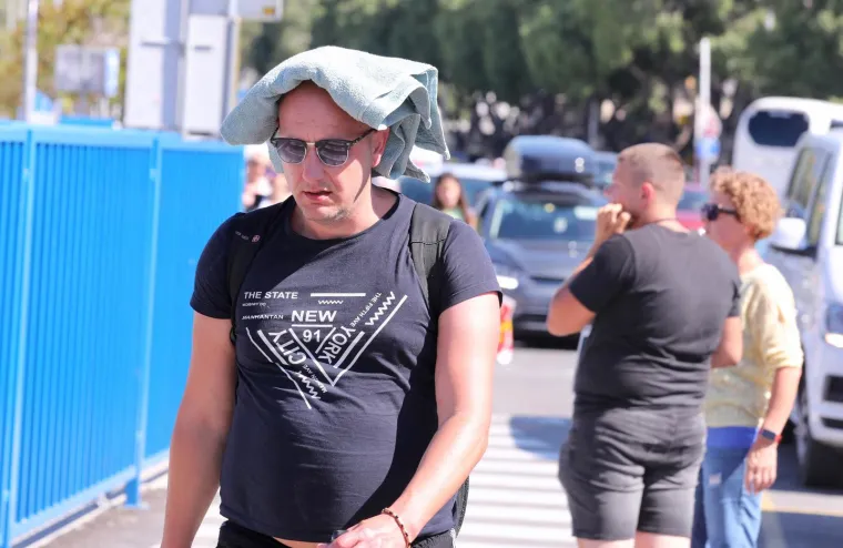 Split krcat turistima: Zgodne strankinje plijene pažnju na svakom koraku