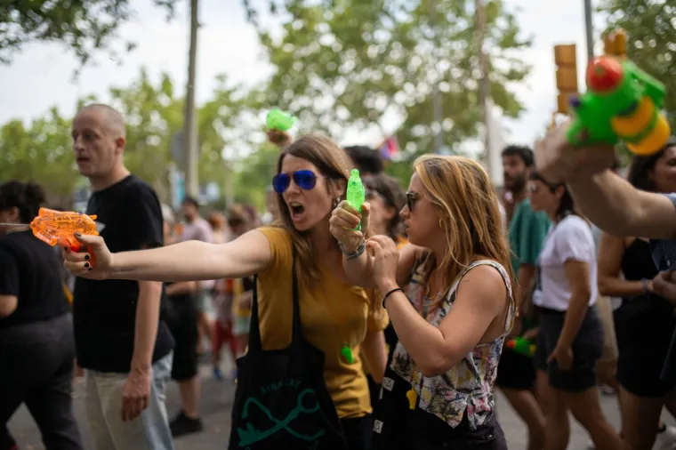 Čeka li ovo i Hrvatsku? Ustali su protiv masovnog turizma i gostima poručili: 'ajte ća!'