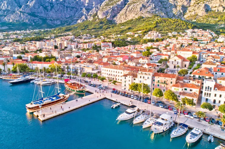 17. Makarska