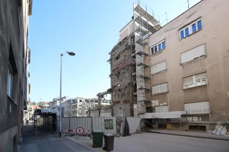 Simbol borbe radnica, ali i propasti: Ovako danas izgleda nekad slavna tekstilna tvornica Kamensko